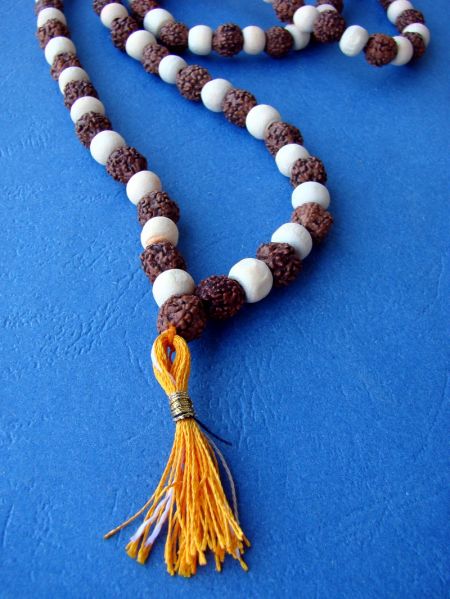 Tulsi i rudrakša, ogrlica - tradicionalni stil izrade